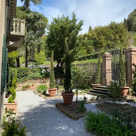 Porta All'arco Hotel 3*