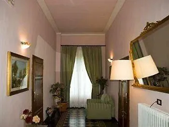 Porta All'arco Hotel 3*