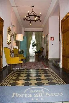 Porta All'arco 3*